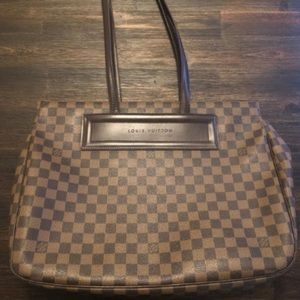 Louis Vutton Damier Canvos Leather bag